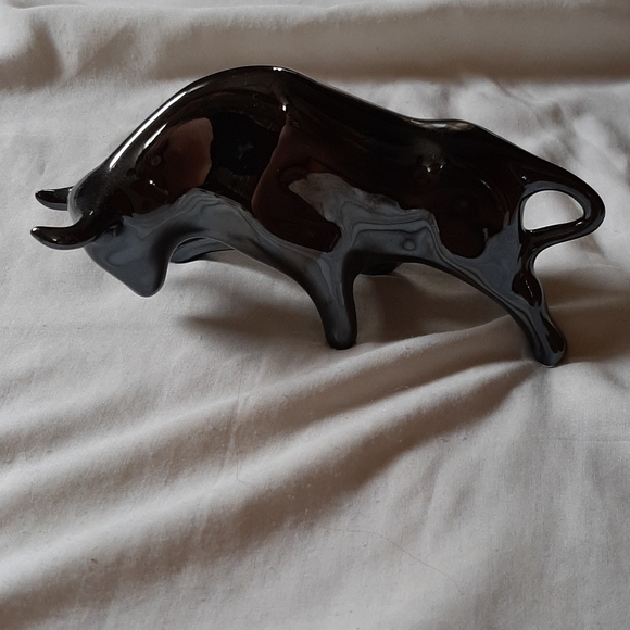 Decorative hand made bull figurine black - Picture 1 of 2